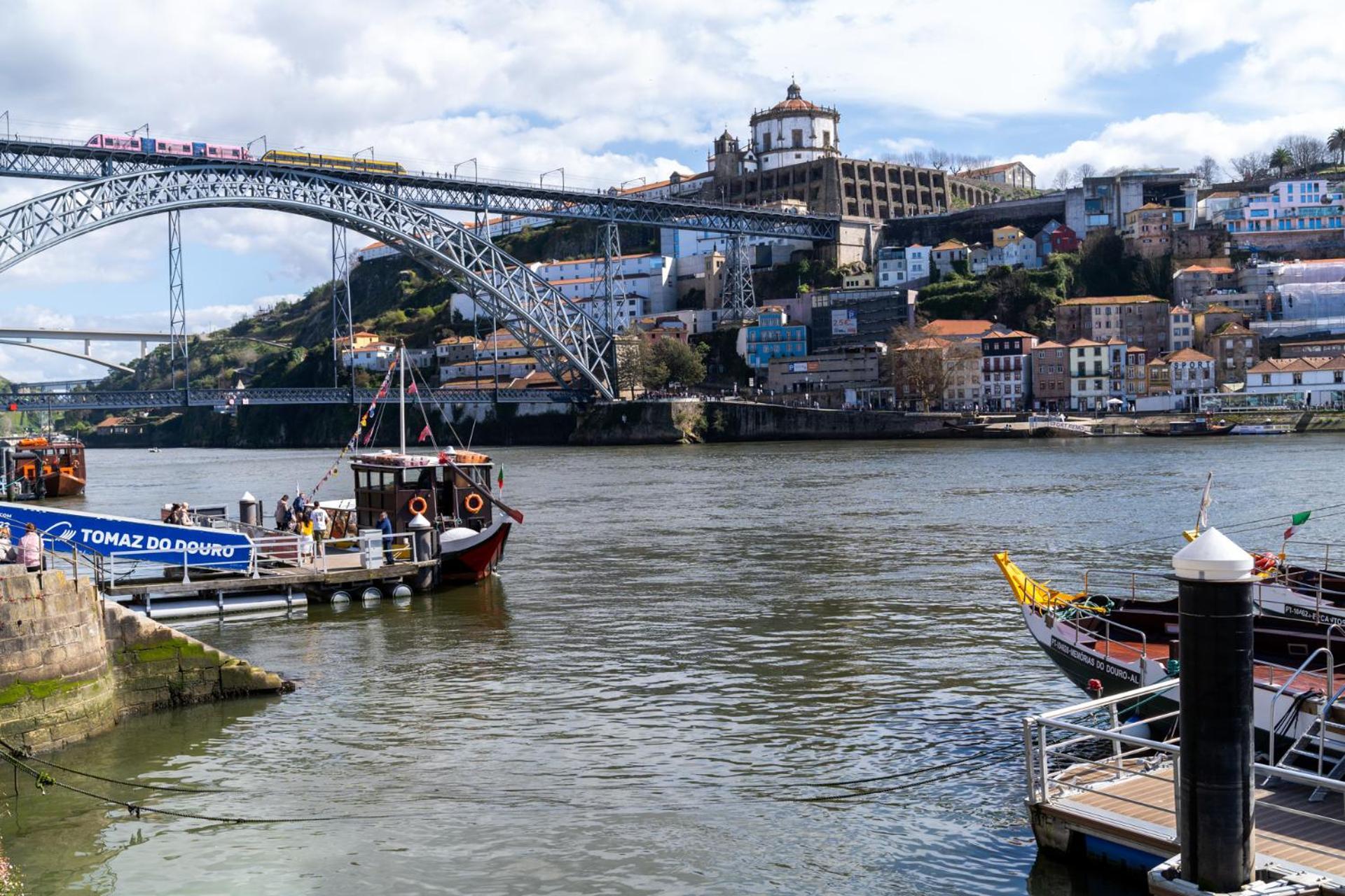 Limehome Porto Rua Da Conceicao Esterno foto